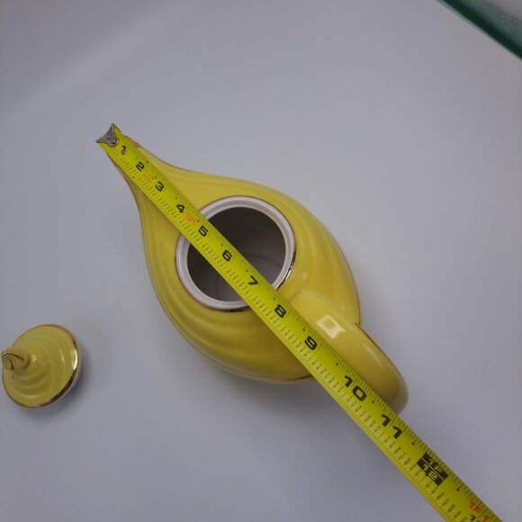 Hall Aladdin Genie Lamp Teapot Yellow Gold Trim Swirl Design Collectible Vintage - Picture 4 of 16